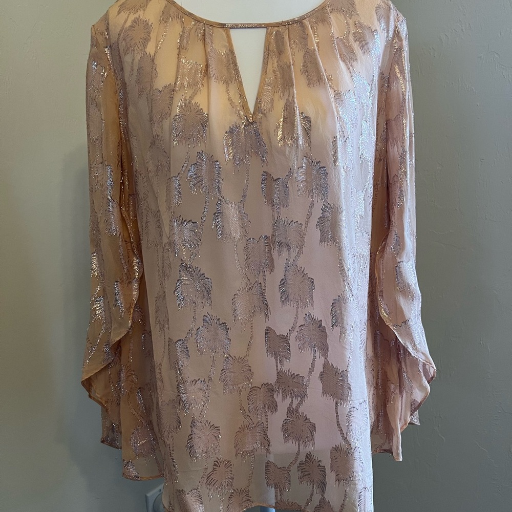 Lilly Pulitzer Peach and Silver Blouse NWOT